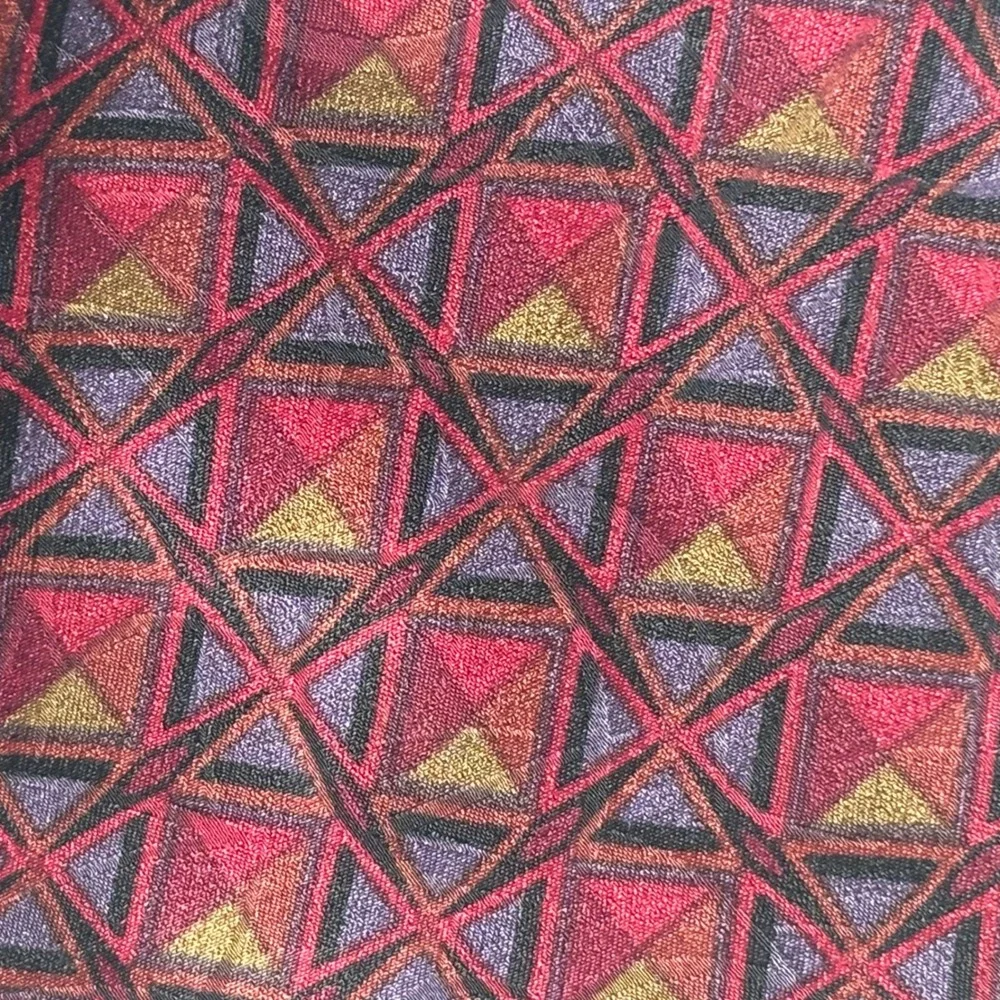 Jhane Barnes Original Fabric Silk Necktie Red Geometric Made in Japan 4x58